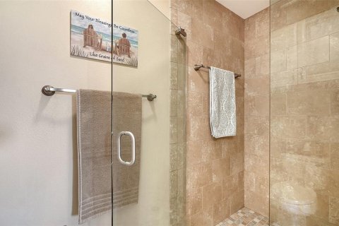 Copropriété à vendre à Sarasota, Floride: 2 chambres, 119.84 m2 № 2147438 - photo 18