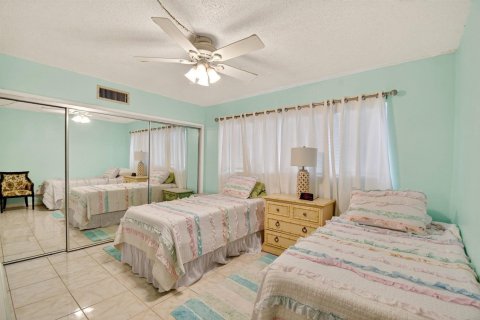 Condo in Fort Lauderdale, Florida, 1 bedroom  № 2401296 - photo 13