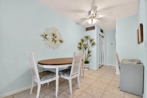 Condo in Fort Lauderdale, Florida, 1 bedroom  № 2401296 - photo 8