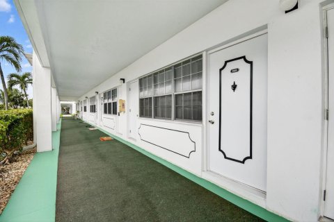 Condo in Fort Lauderdale, Florida, 1 bedroom  № 2401296 - photo 21