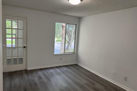 Condominio en venta en Sunrise, Florida, 1 dormitorio, 69.03 m2 № 1952964 - foto 7