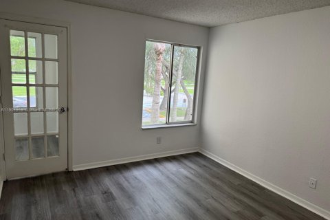 Condominio en venta en Sunrise, Florida, 1 dormitorio, 69.03 m2 № 1952964 - foto 8