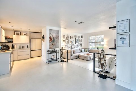 Casa en alquiler en Haines City, Florida, 5 dormitorios, 241.55 m2 № 1898823 - foto 10