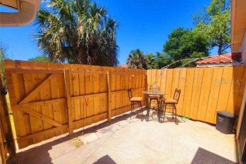 Townhouse in Orlando, Florida 2 bedrooms, 102.56 sq.m. № 1873080 - photo 13