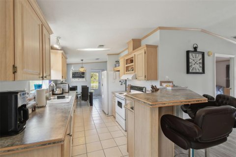 House in Hudson, Florida 3 bedrooms, 125.6 sq.m. № 1574128 - photo 7