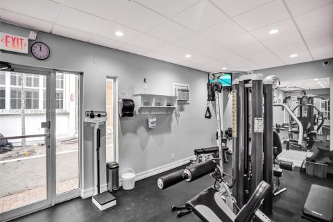 Condominio en venta en Fort Lauderdale, Florida, 1 dormitorio, 83.24 m2 № 1957421 - foto 9