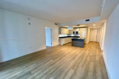 Copropriété à louer à Miami, Floride: 2 chambres, 95.5 m2 № 2193559 - photo 11