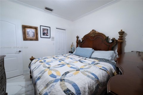 Купить виллу или дом в Майами, Флорида 4 спальни, 216.65м2, № 2068992 - фото 22