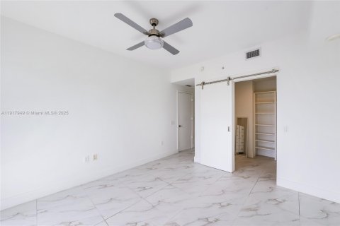 Apartment in Sunrise, Florida 2 bedrooms, 97.55 sq.m. № 2019336 - photo 17