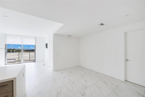 Apartment in Sunrise, Florida 2 bedrooms, 97.55 sq.m. № 2019336 - photo 11