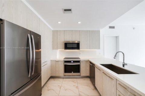 Apartment in Sunrise, Florida 2 bedrooms, 97.55 sq.m. № 2019336 - photo 29