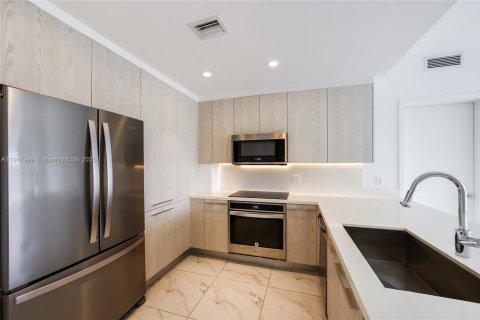 Apartment in Sunrise, Florida 2 bedrooms, 97.55 sq.m. № 2019336