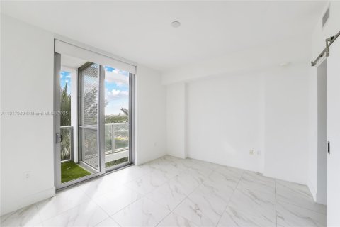 Apartment in Sunrise, Florida 2 bedrooms, 97.55 sq.m. № 2019336 - photo 3