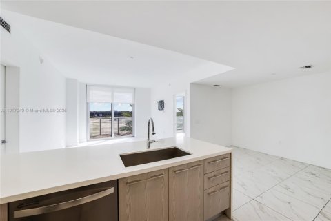 Apartment in Sunrise, Florida 2 bedrooms, 97.55 sq.m. № 2019336 - photo 27