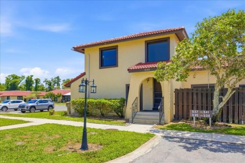 Townhouse in Kissimmee, Florida 3 bedrooms, 147.34 sq.m. № 2195327
