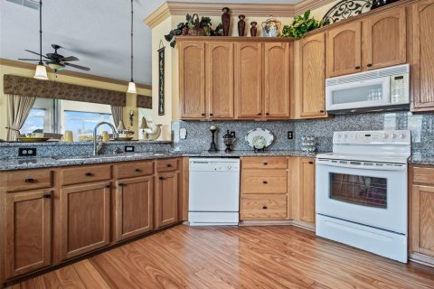 Villa ou maison à vendre à Summerfield, Floride: 3 chambres, 237.46 m2 № 2413456 - photo 8