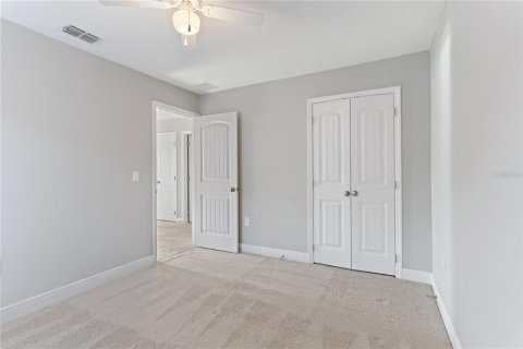 House in Davenport, Florida 5 bedrooms, 263.47 sq.m. № 1716732 - photo 16