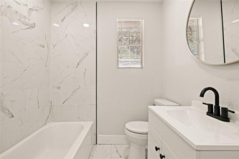 Casa en alquiler en Tampa, Florida, 2 dormitorios, 82.22 m2 № 2342270 - foto 14