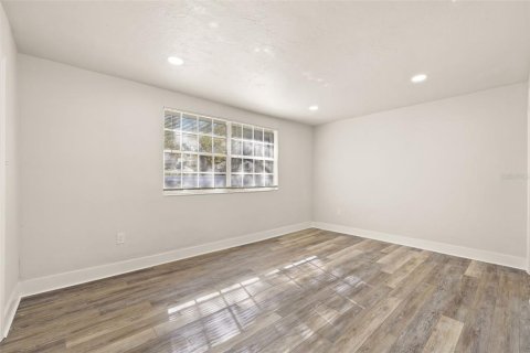 Casa en alquiler en Tampa, Florida, 2 dormitorios, 82.22 m2 № 2342270 - foto 7