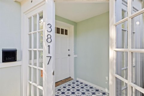 Casa en alquiler en Tampa, Florida, 2 dormitorios, 82.22 m2 № 2342270 - foto 4