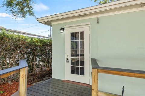 Casa en alquiler en Tampa, Florida, 2 dormitorios, 82.22 m2 № 2342270 - foto 18