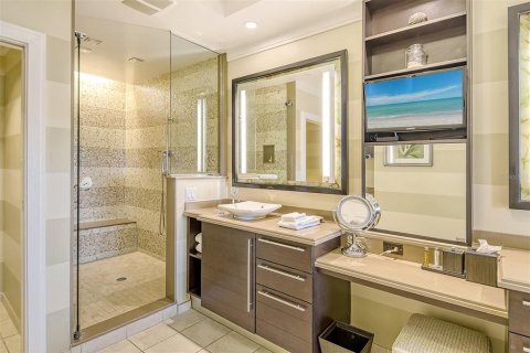Condo in Sarasota, Florida, 3 bedrooms  № 2213902 - photo 21