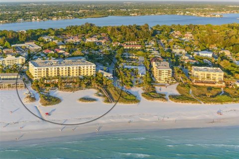 Condo in Sarasota, Florida, 3 bedrooms № 2213902