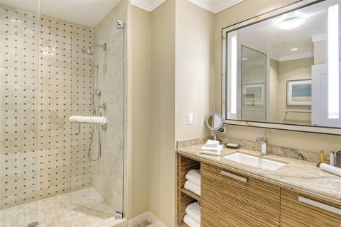 Condo in Sarasota, Florida, 3 bedrooms  № 2213902 - photo 30