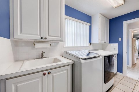 Villa ou maison à louer à Naples, Floride: 2 chambres, 143.07 m2 № 2106571 - photo 6