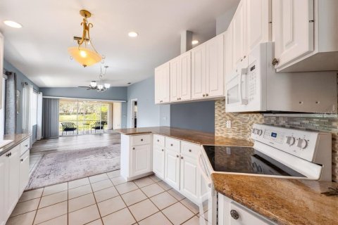 Villa ou maison à louer à Naples, Floride: 2 chambres, 143.07 m2 № 2106571 - photo 3