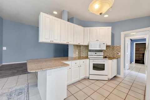 Villa ou maison à louer à Naples, Floride: 2 chambres, 143.07 m2 № 2106571 - photo 2