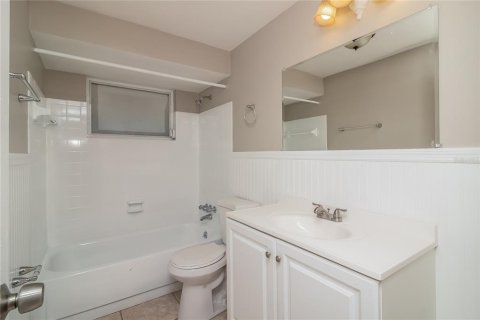 House in Holiday, Florida 2 bedrooms, 104.79 sq.m. № 1905947 - photo 13