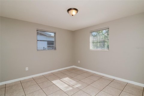 House in Holiday, Florida 2 bedrooms, 104.79 sq.m. № 1905947 - photo 12