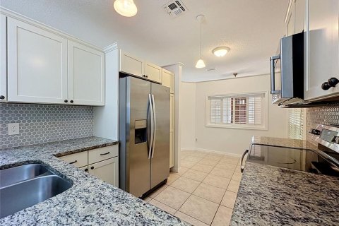 Villa ou maison à vendre à Oviedo, Floride: 4 chambres, 164.07 m2 № 2329249 - photo 12