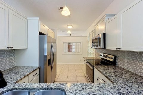 Villa ou maison à vendre à Oviedo, Floride: 4 chambres, 164.07 m2 № 2329249 - photo 13