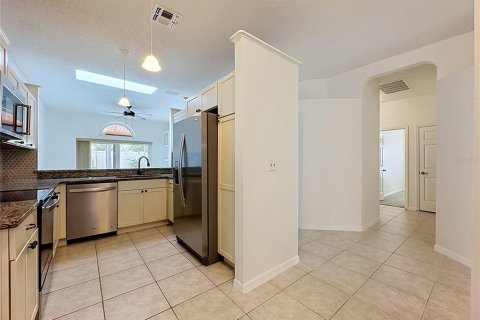 Villa ou maison à vendre à Oviedo, Floride: 4 chambres, 164.07 m2 № 2329249 - photo 9