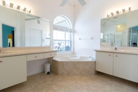 Casa en venta en Port Orange, Florida, 4 dormitorios, 213.68 m2 № 1556576 - foto 28