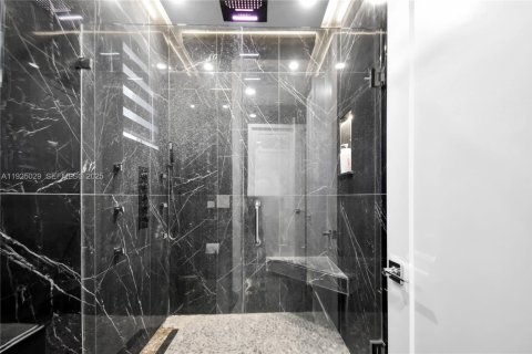 Casa en venta en Southwest Ranches, Florida, 6 dormitorios, 484.58 m2 № 1984193 - foto 28