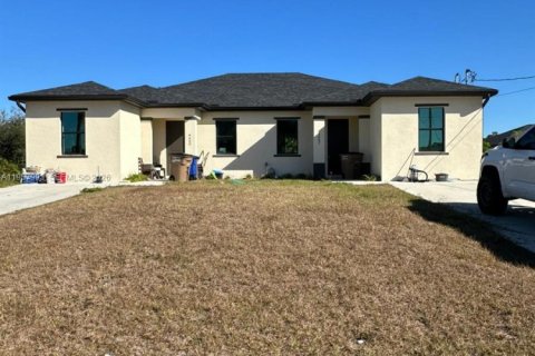 Propiedad comercial en Lehigh Acres, Florida 208.66 m2 № 2019648