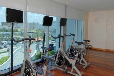 Condo in Sunny Isles Beach, Florida, 4 bedrooms  № 1940330 - photo 13