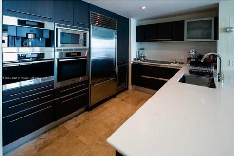 Condo in Sunny Isles Beach, Florida, 4 bedrooms  № 1940330 - photo 20