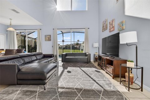 Villa ou maison à vendre à Kissimmee, Floride: 7 chambres, 267.65 m2 № 2419018 - photo 16