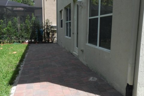 House in Boynton Beach, Florida 3 bedrooms, 261.06 sq.m. № 818908 - photo 1