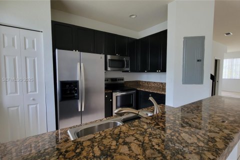 Купить таунхаус в Мирамар, Флорида 3 спальни, 137.59м2, № 1984022 - фото 4