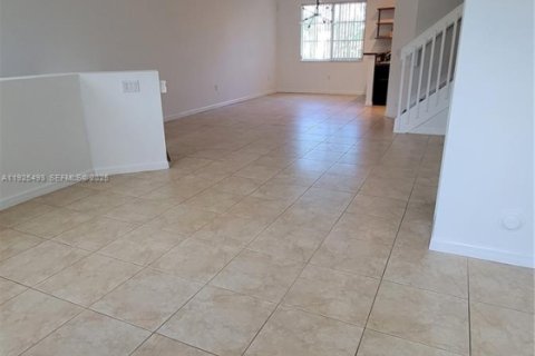 Купить таунхаус в Мирамар, Флорида 3 спальни, 137.59м2, № 1984022 - фото 9