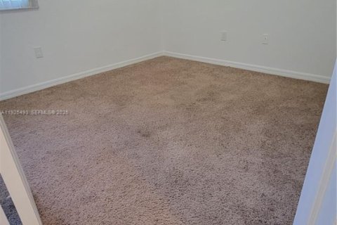 Купить таунхаус в Мирамар, Флорида 3 спальни, 137.59м2, № 1984022 - фото 15