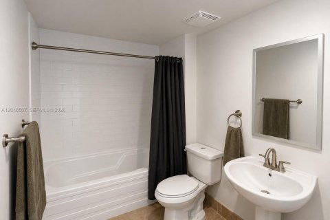 Снять в аренду кондоминиум в Майами, Флорида 82.78м2, № 2145873 - фото 8