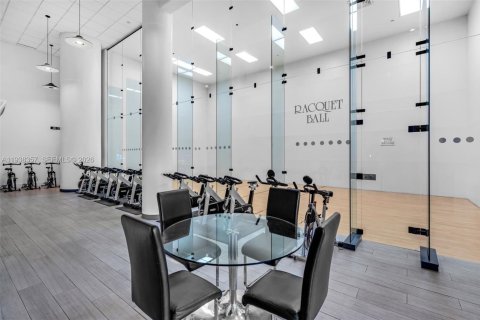 Condominio en venta en Sunny Isles Beach, Florida, 2 dormitorios, 135.64 m2 № 1999137 - foto 29