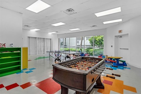 Condominio en venta en Sunny Isles Beach, Florida, 2 dormitorios, 135.64 m2 № 1999137 - foto 13