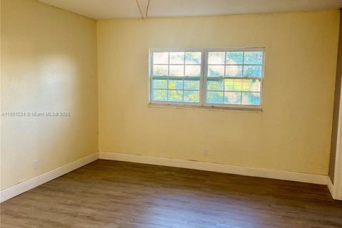 Купить таунхаус в Норт-Лодердейл, Флорида 3 спальни, 153.29м2, № 1955482 - фото 13